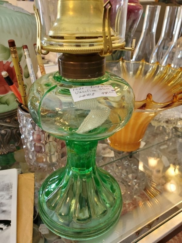 Green Depression Vintage Oil Lamp - Image 2