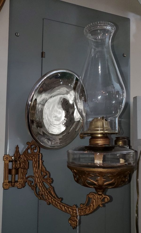 Bradley Hubbard Bracket 1800's Oil Lamp - Image 8
