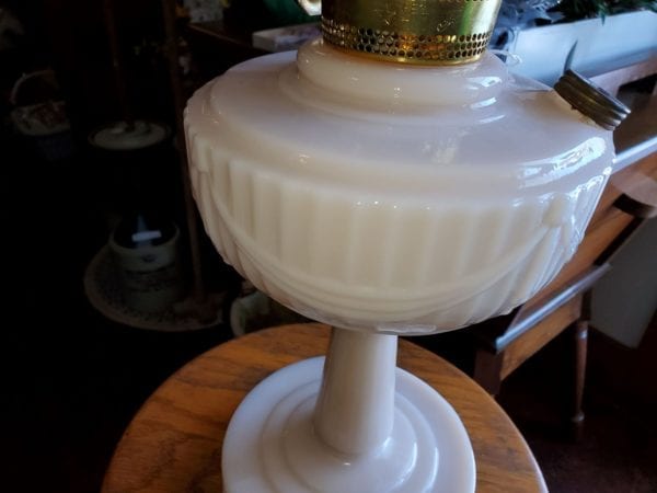 Aladdin Alacite Oil Lamp - Image 6