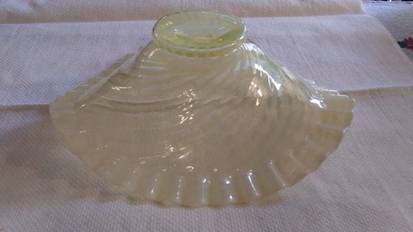 Opalescent Spiral Optic Bowl - Image 4