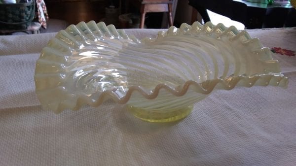 Opalescent Spiral Optic Bowl - Image 6