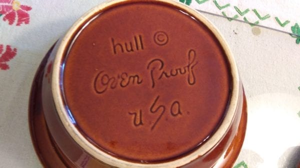 Hull Brown Drip Casserole Bowl w/Lid 32oz - Image 4