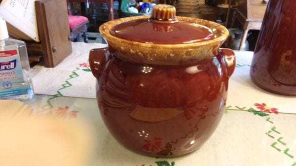 Hull Brown Drip Bean Pot w/Lid