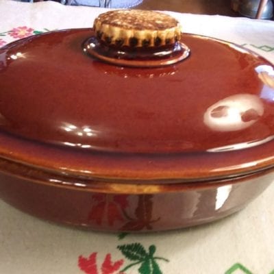 Hull Brown Drip Oval Baking Dish w/Lid
