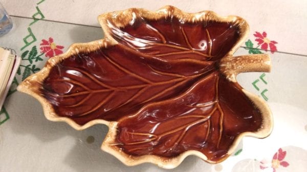 Hull Brown Drip Leaf Platter/Bowl