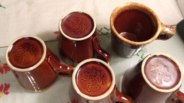 Hull Brown Drip Mug 9oz. - Image 3