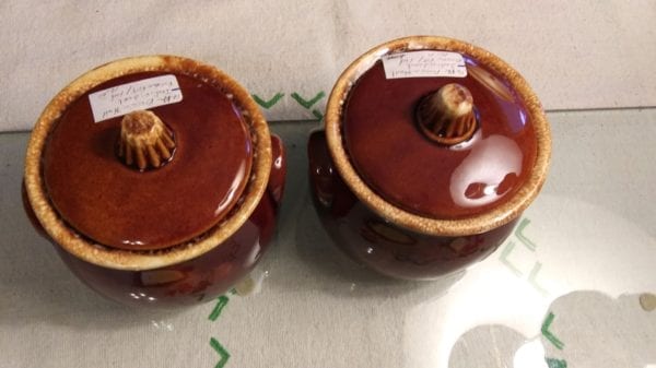 Hull Brown Drip Bean Pots (small) w/Lid - Image 3