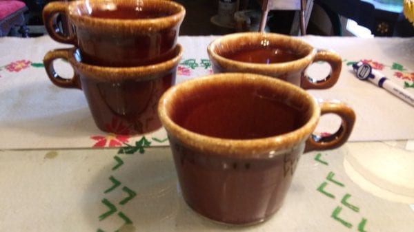 Hull Brown Drip Cup