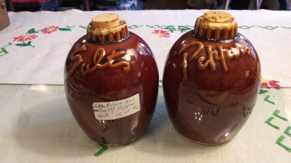 Hull Brown Drip Salt and Pepper Set