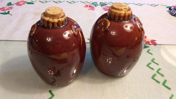 Hull Brown Drip Salt and Pepper Set - Image 3