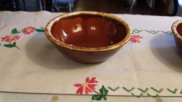 Hull Brown Drip Soup/Cereal Bowl