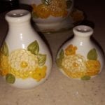 Metlox Poppytrail Zennia Salt and Pepper Shaker (set)