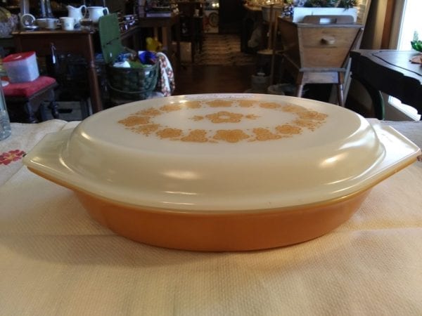 Pyrex Butterfly Gold Divided Bowl and Lid