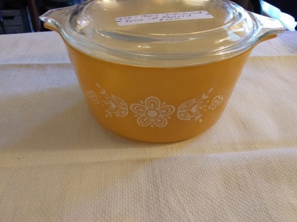 Pyrex Butterfly Gold 1qt Covered Bowl - Image 2