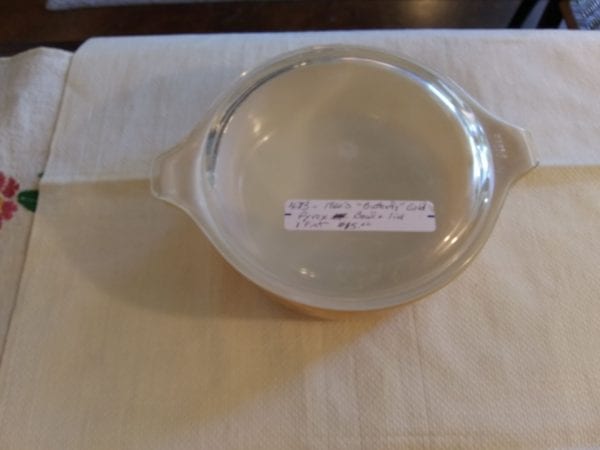 Pyrex Butterfly Gold 1pt. Covered Bowl - Image 2
