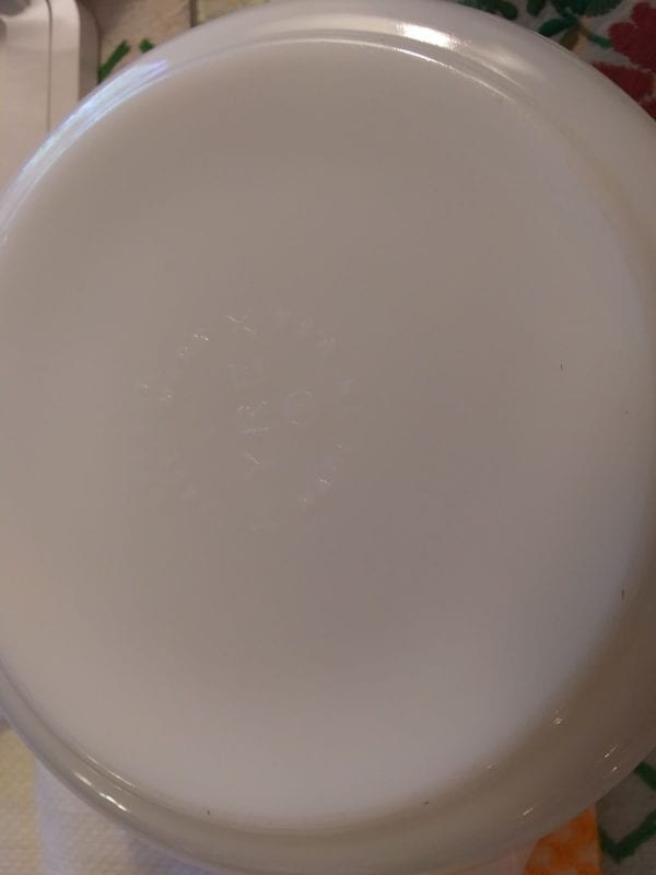 Pyrex White Bowl - Image 5