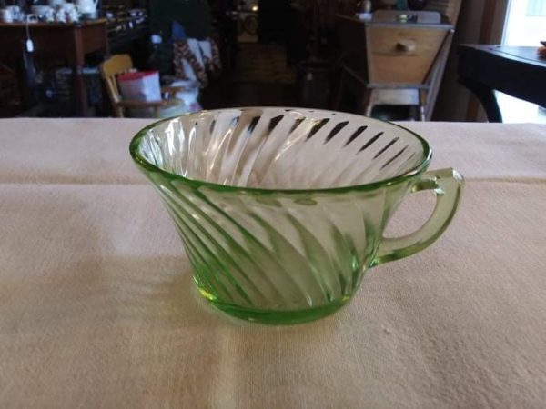 Green Depression Spiral Cup