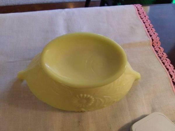 McKee Glass Custard Console Bowl - Image 2
