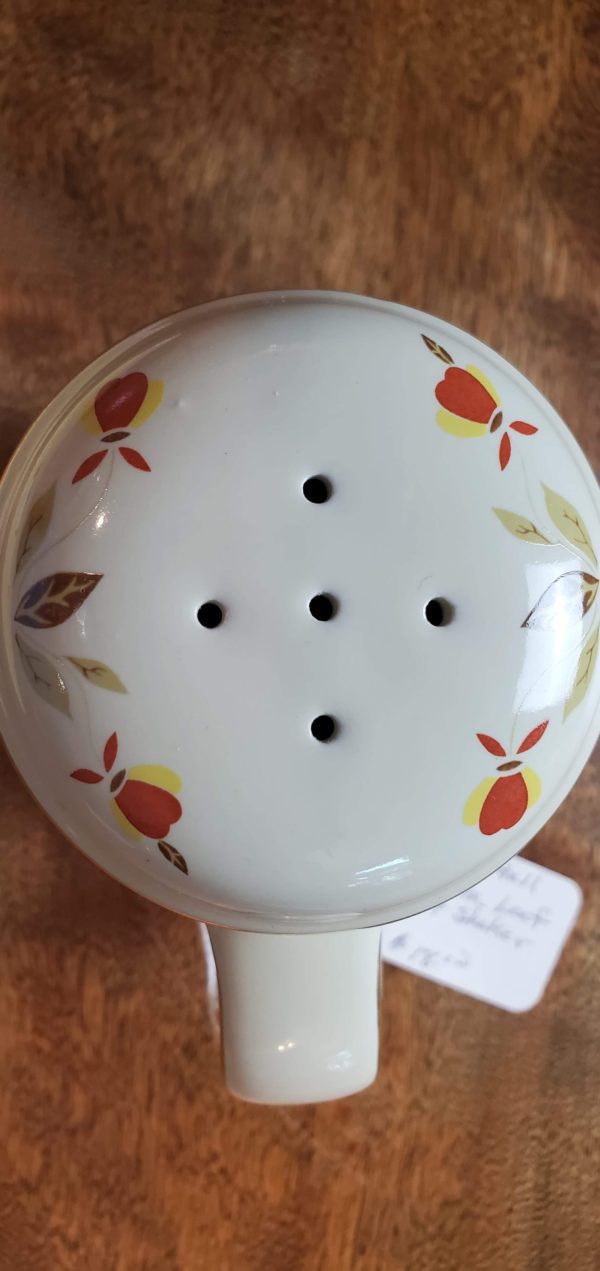 Autumn Leaf Pepper Shaker - Image 2