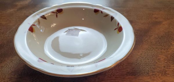 Autumn Leaf Berry Bowl - Image 5
