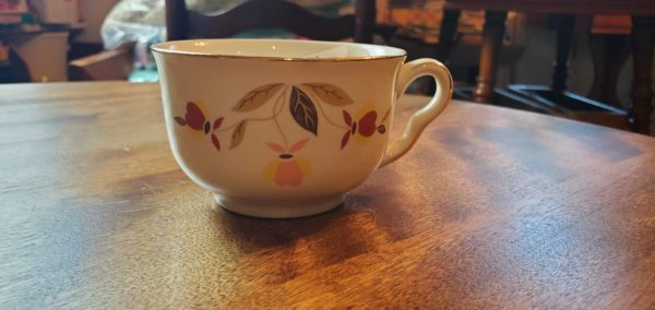 Autumn Leaf Tea Cup - Image 4