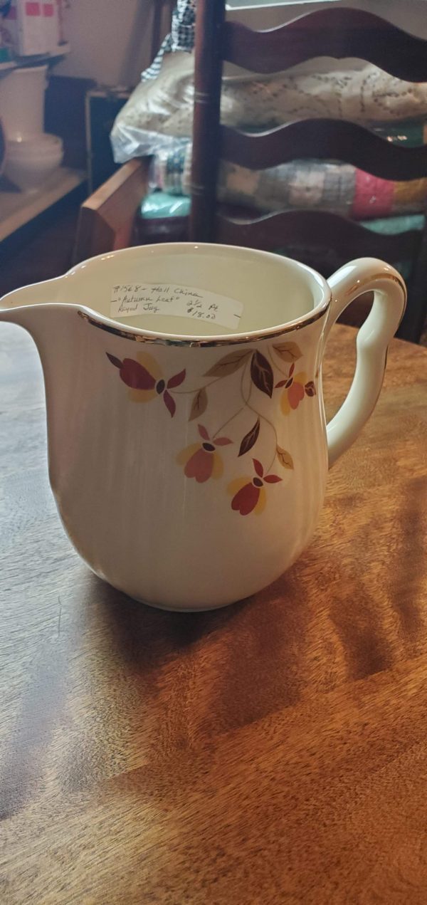 Autumn Leaf 2 1/2pt Jug