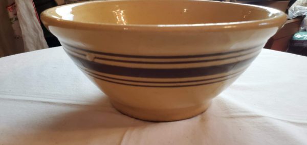 9" Yellow Ware Bowl