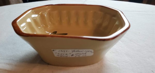 Yellow Ware "Corn Mold" - Image 2