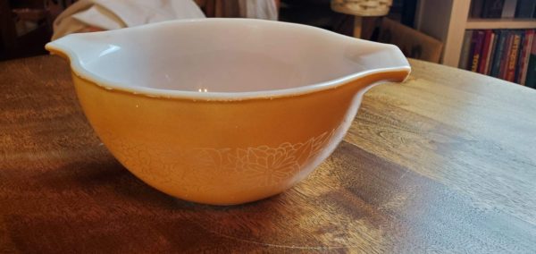Pyrex "Woodland" Brown Bowl