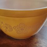 Pyrex "Butterfly Gold" Bowl