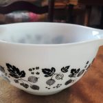 Pyrex "Gooseberry" Bowl