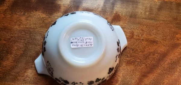 Pyrex "Gooseberry" Bowl - Image 4
