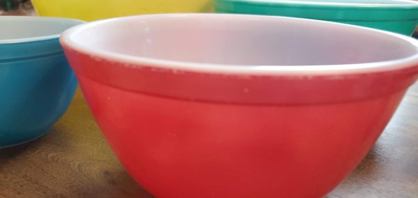 Pyrex 4 Piece Mixing Bowls - Image 8