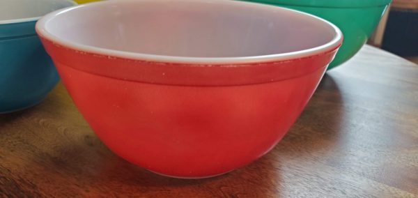 Pyrex 4 Piece Mixing Bowls - Image 7