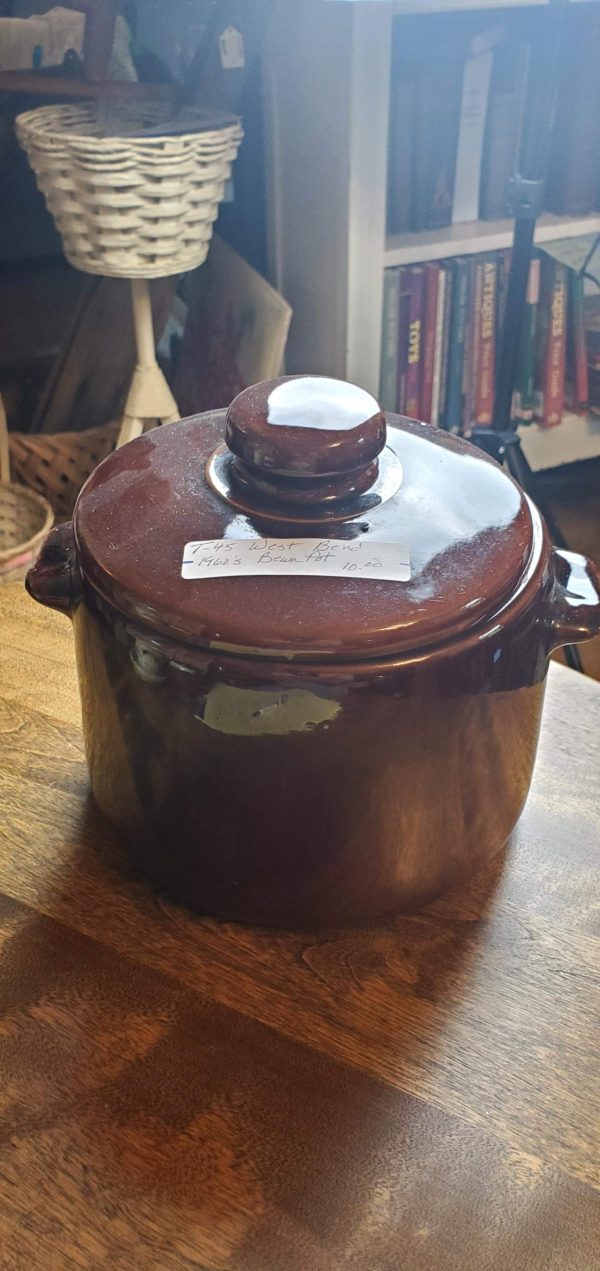 Westbend Brown Bean Pot w/ Handles