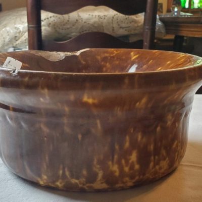 Rockingham Brown Mingled Spittoon