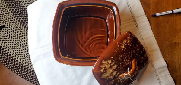 Roseville Brown Drip Design Casserole Bowl - Image 5