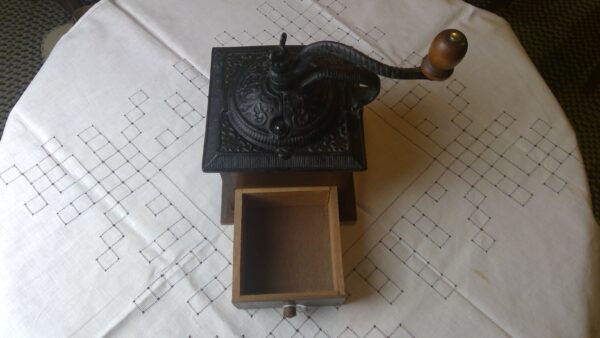 Coffee Grinder - Image 2